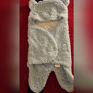 Baby swaddle